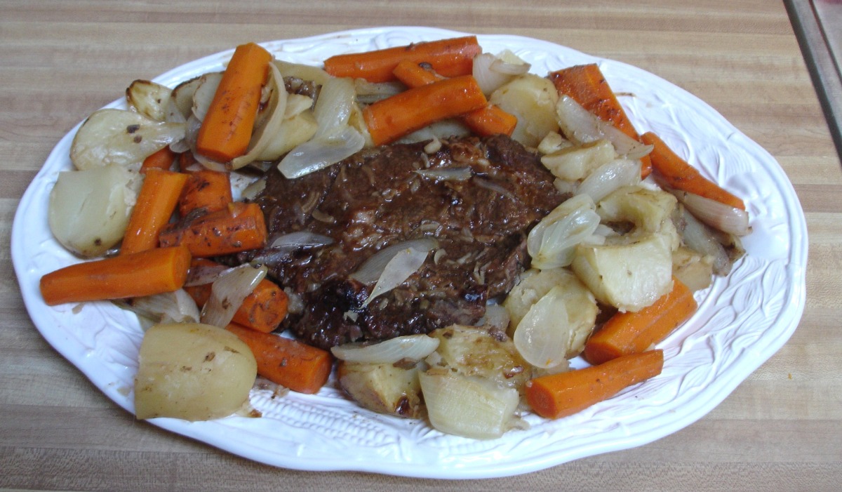 Oven Pot Roast With Carrots and Potatoes