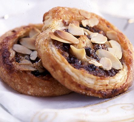 Barney's roly-poly mince pies