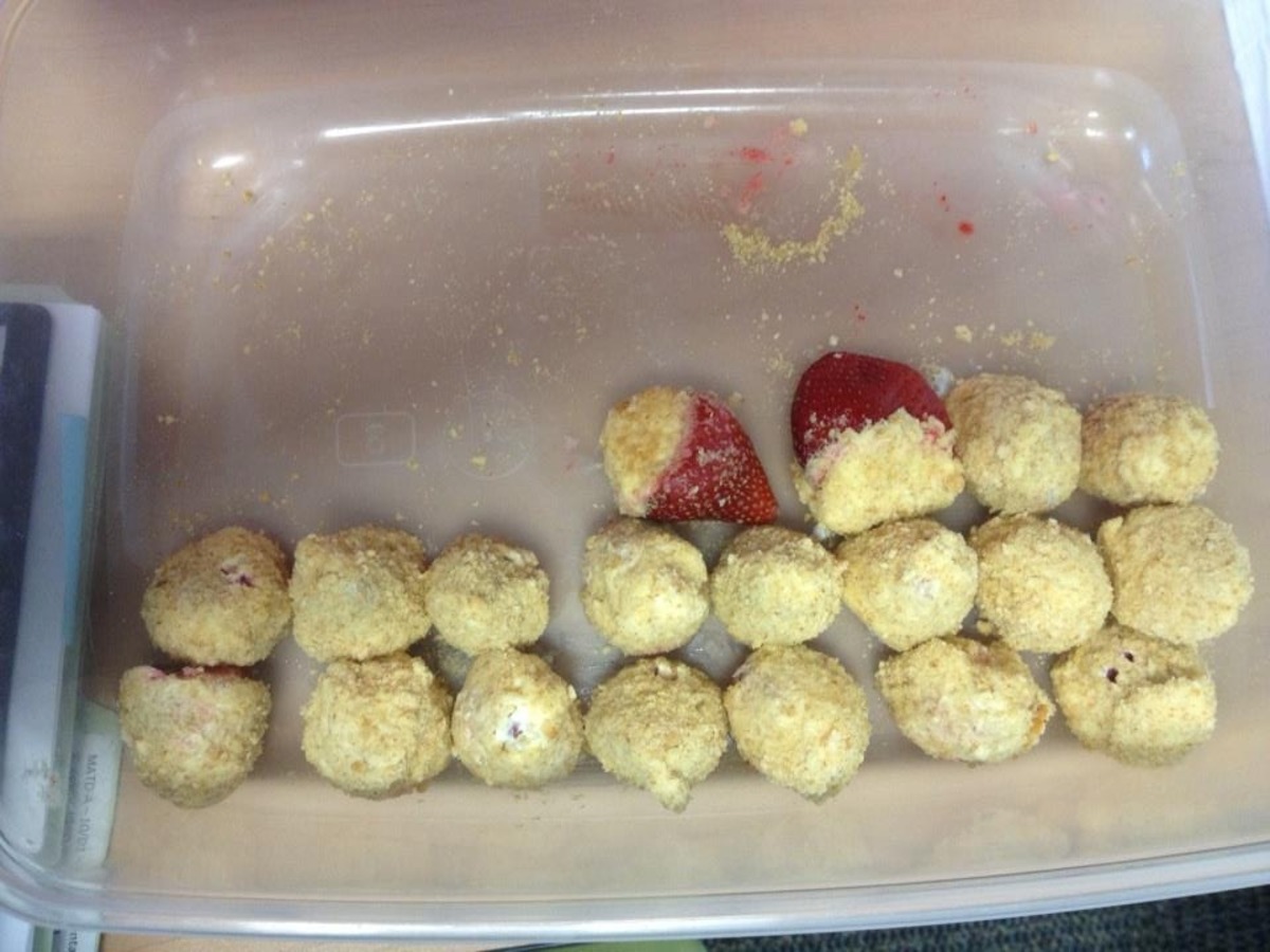 Cheesecake-covered Strawberries