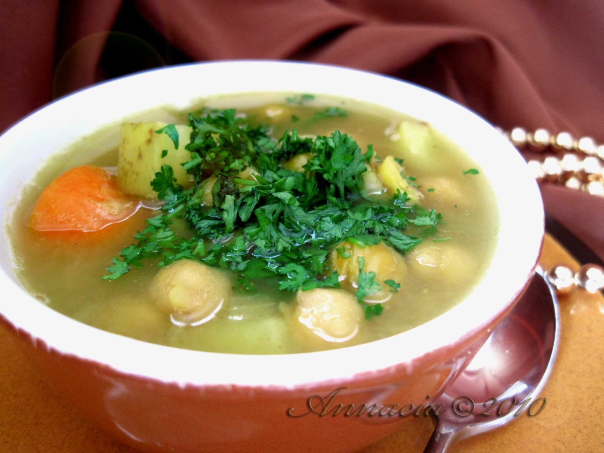 Moroccan Chickpea Soup