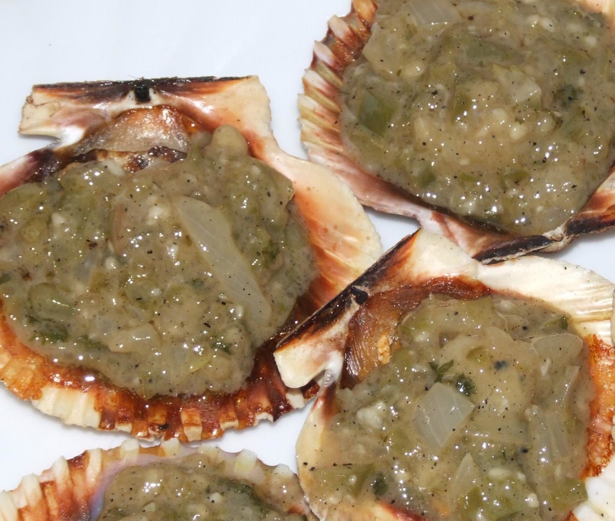 Sea Scallops in Sweet Pepper Sauce