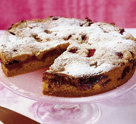 Strawberry & cinnamon torte
