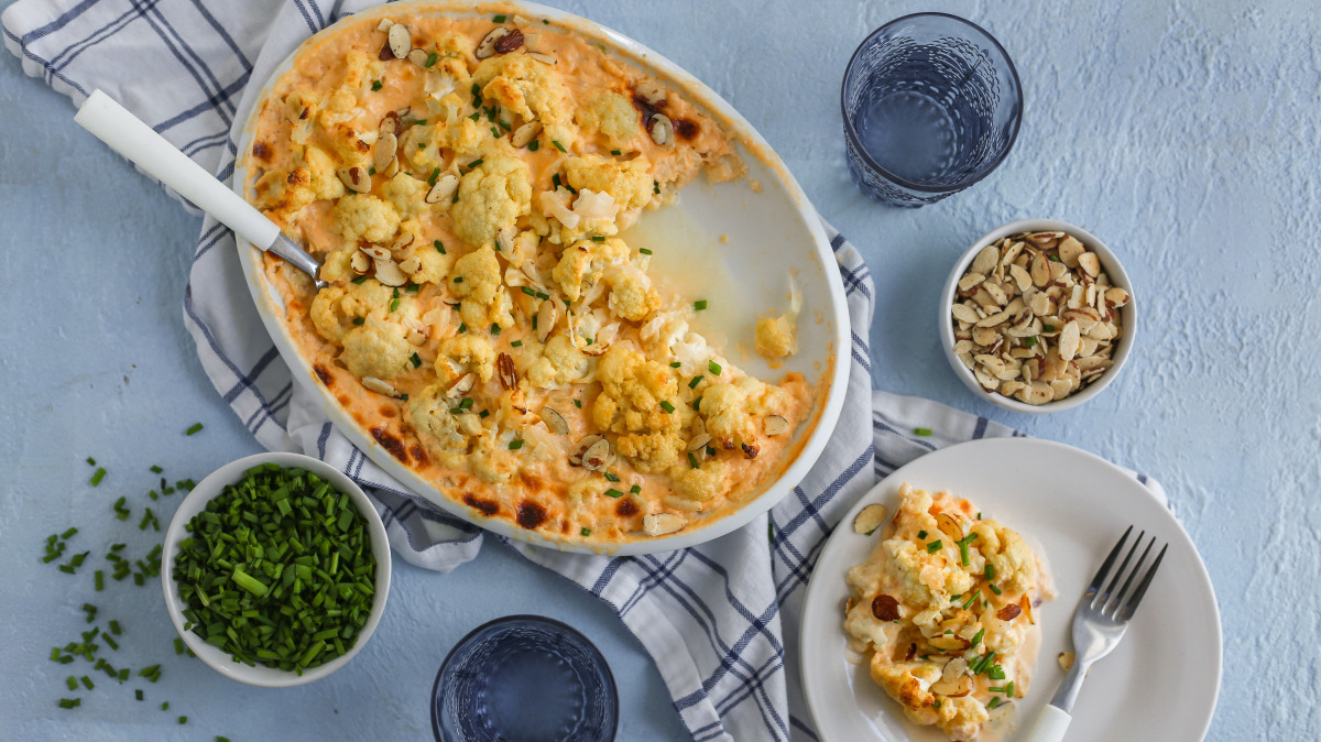 Spicy Keto Cauliflower Mac N&rsquo; Cheese