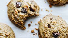 5 Ingredient Peanut Butter Chocolate Chip Cookies