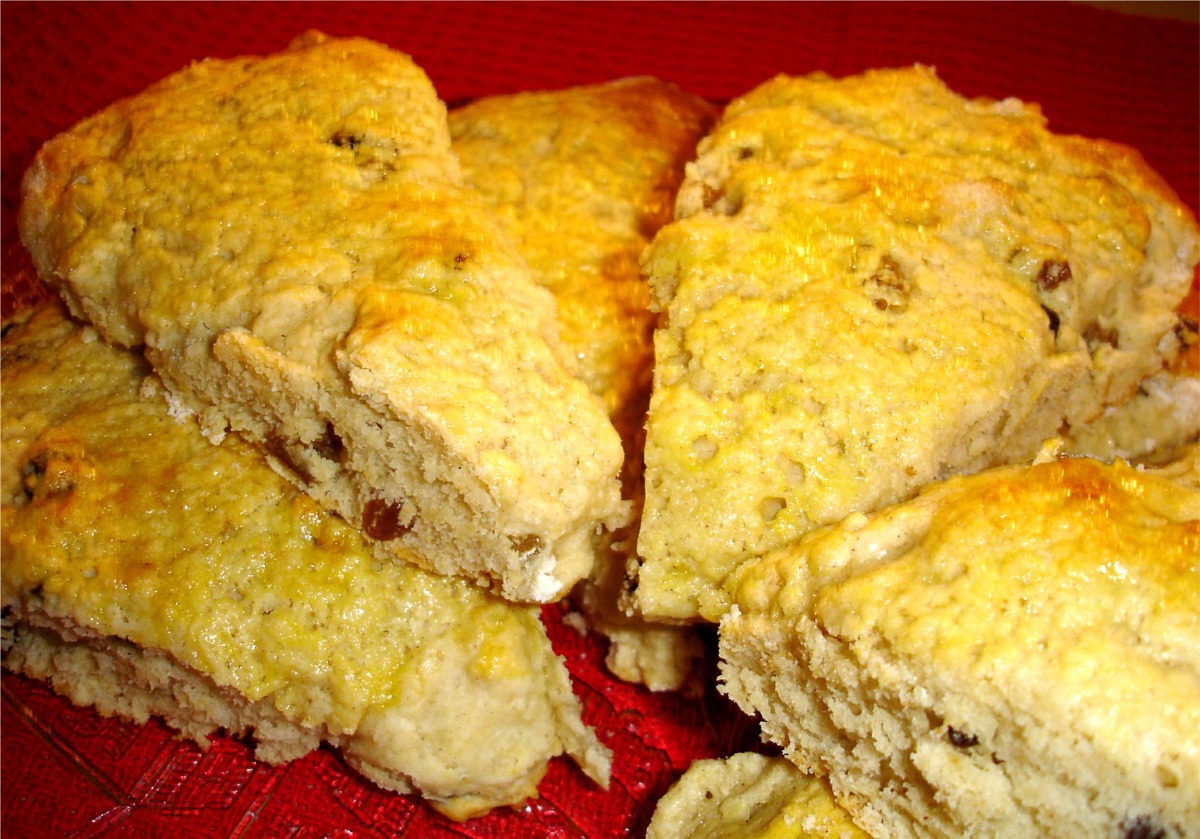 Light 'n' Fluffy Scones