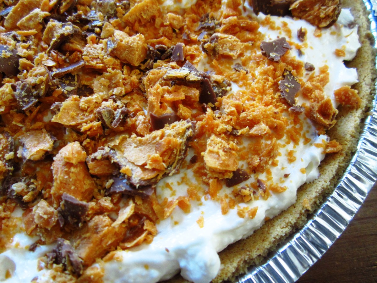 Butterfinger Pie