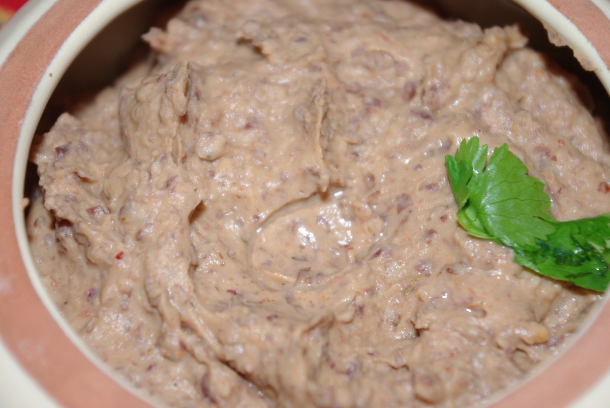 Smoky Salt-Free Black Bean Dip