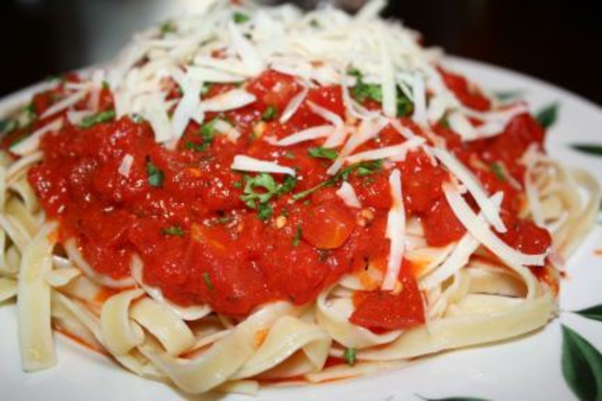 Pasta with Roasted Red Pepper Sauce