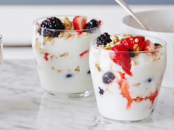 5-Minute Yoghurt and Fruit Parfaits