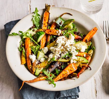 Roasted carrot, rocket & lentil salad