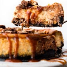 Snickers Cheesecake