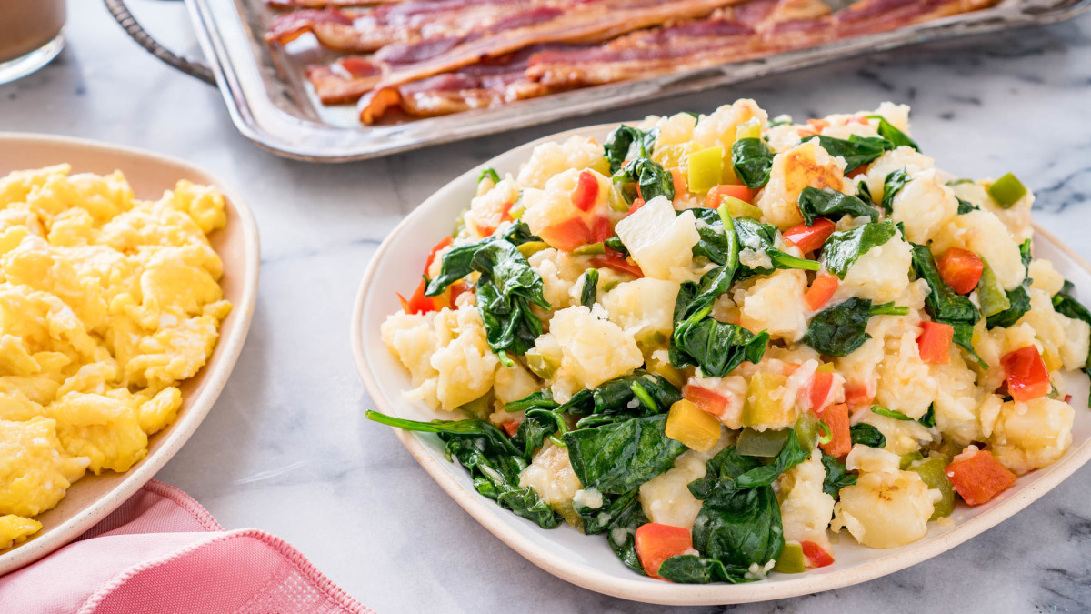 Cheesy Home Fries With Spinach and Peppers