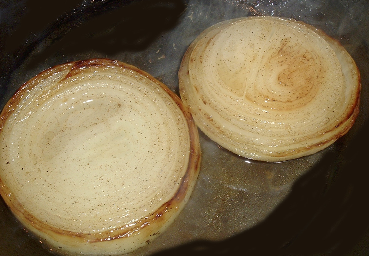 Braised Onion Slices