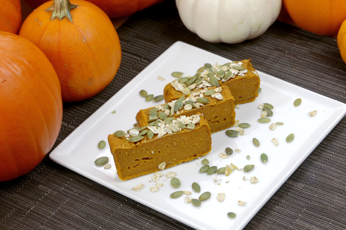 5-Ingredient Pumpkin Blender Bread