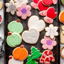 4 Ways to Decorate Sugar Cookies