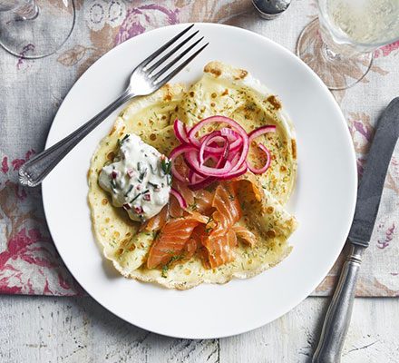 Gravadlax with dill crêpes, chilli & chive cream and pickled onion