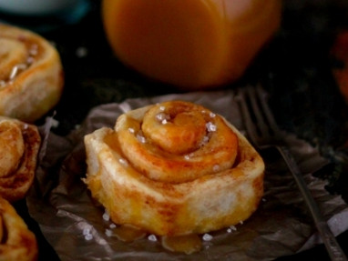 Salted Caramel Cinnamon Rolls