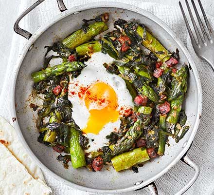 Spicy Asparagus and Chorizo Baked Egg