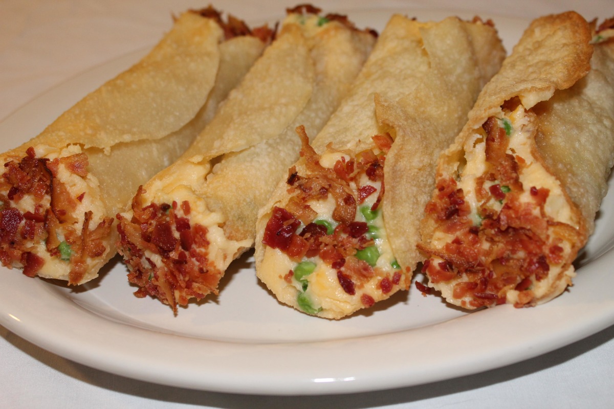 Cheesy Potato Cannoli