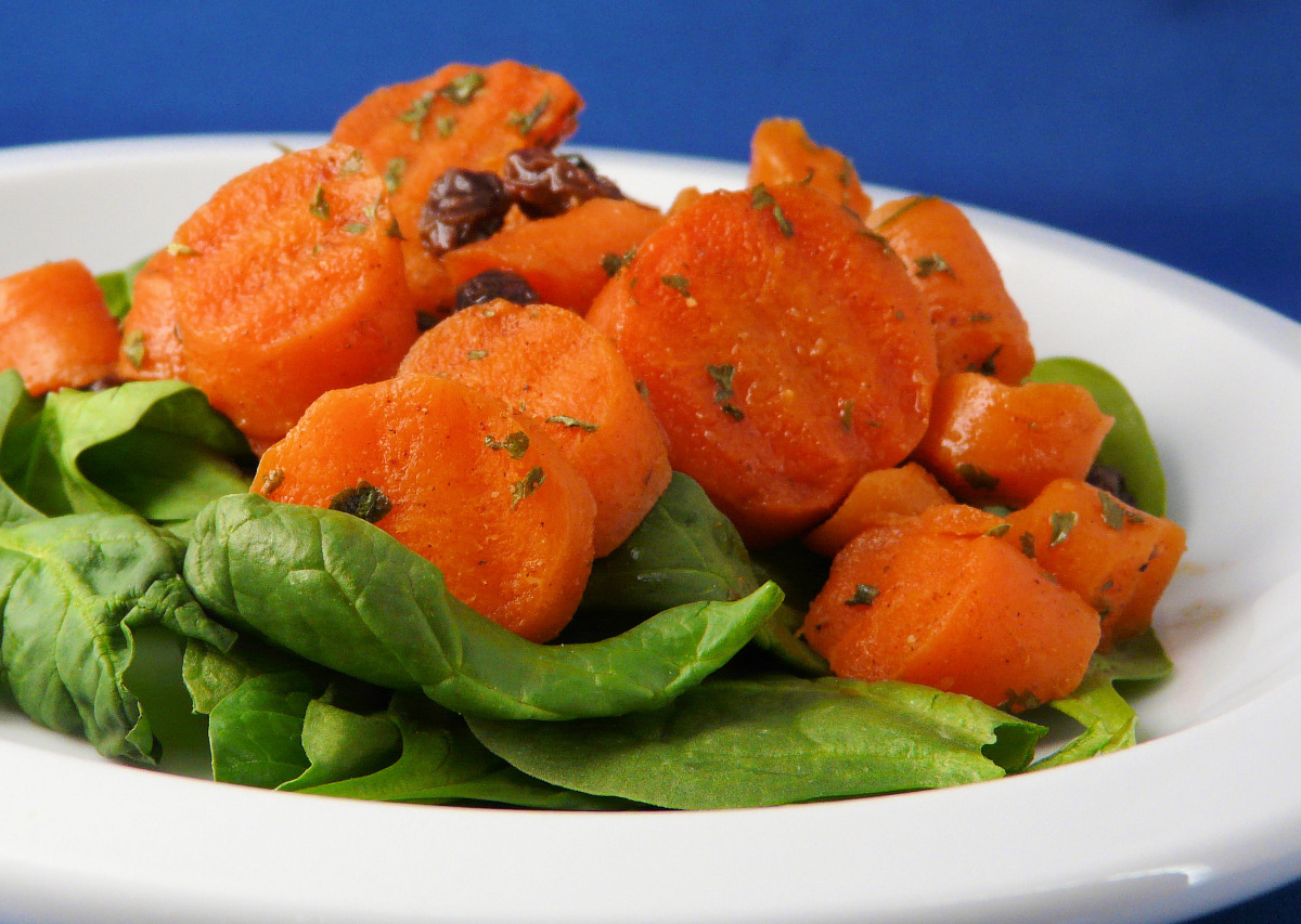 Carrot and Raisin Salad---Moroccan Style