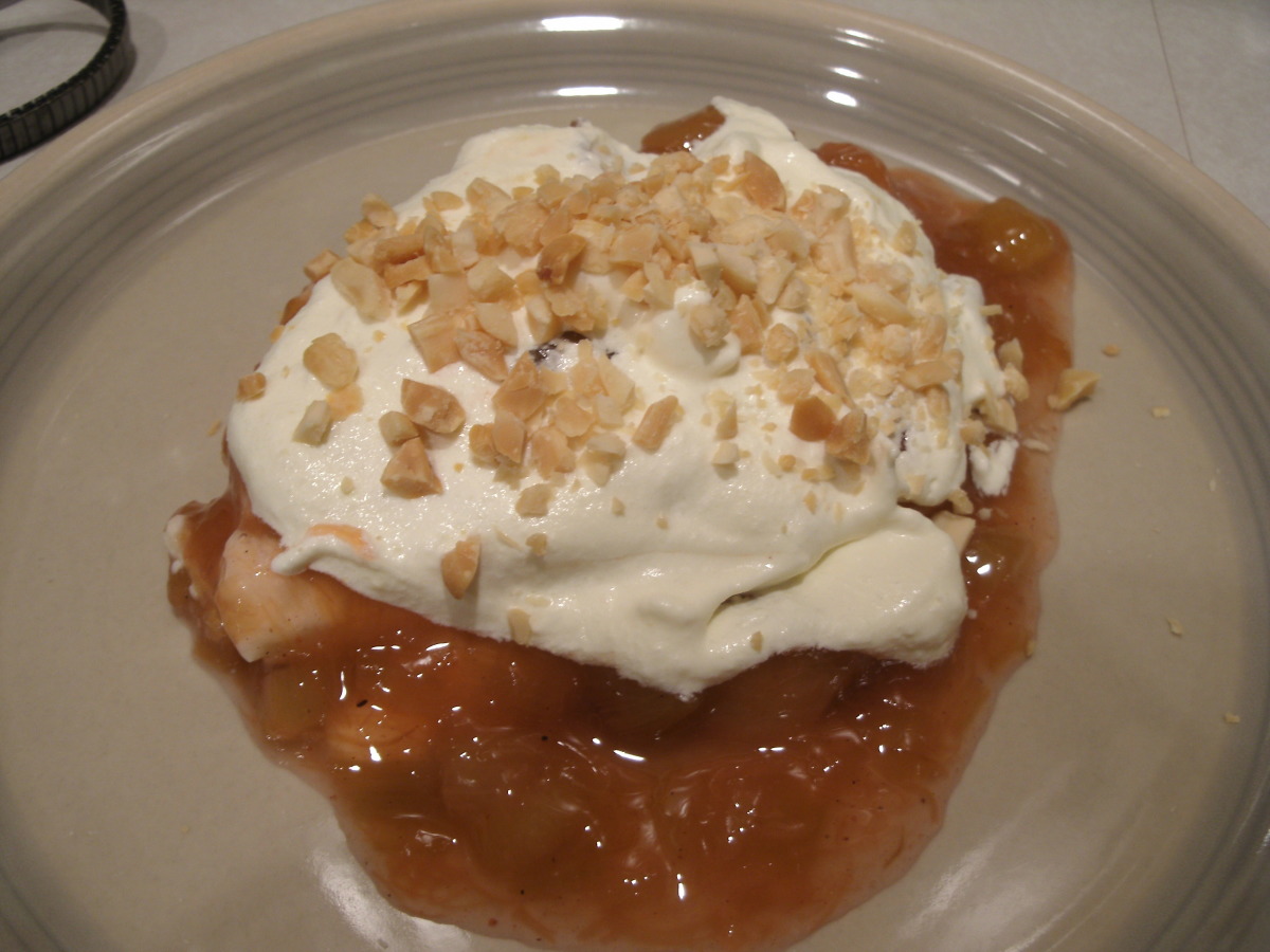 4-Layered Rhubarb Dessert