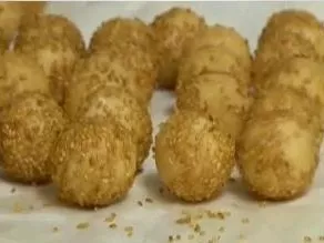 Crispy warm sesame mochi with XO caramel