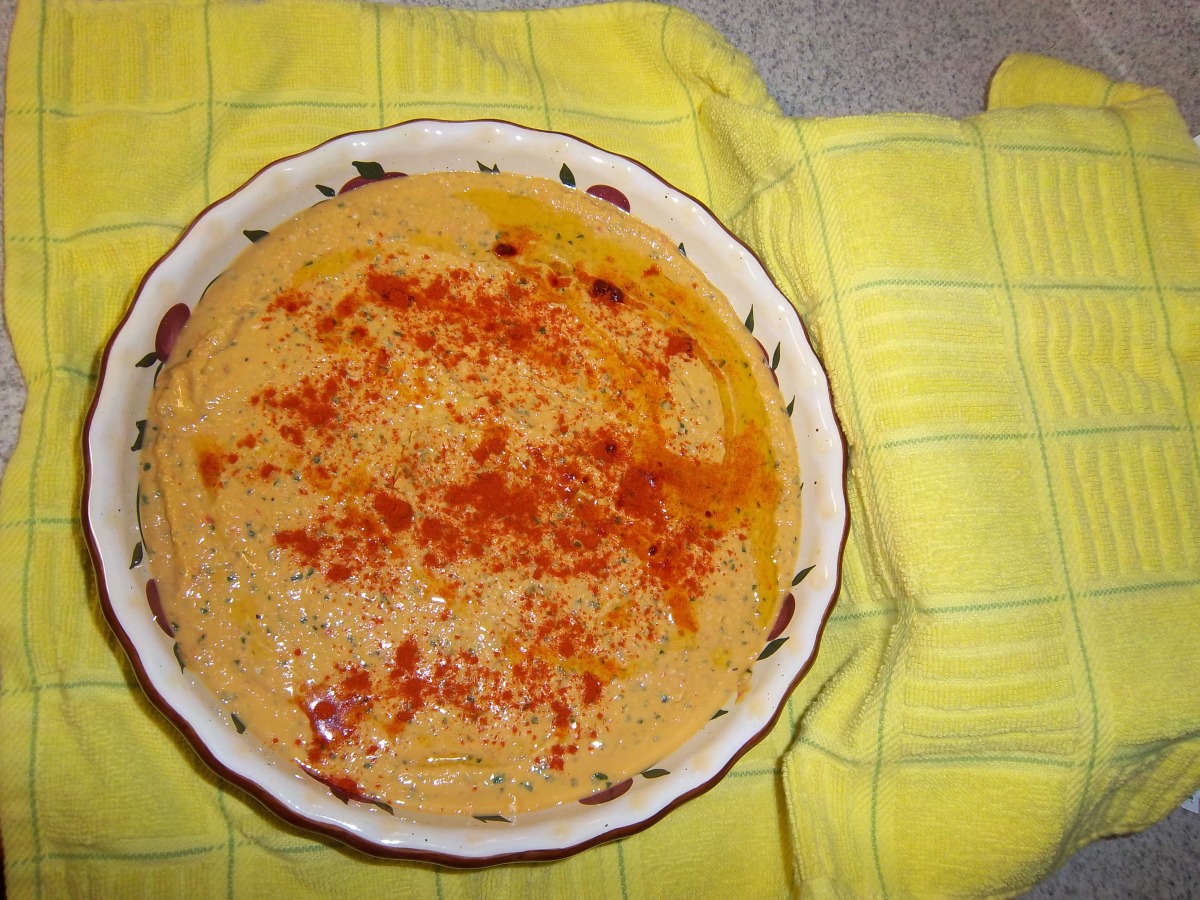 Roasted Red Pepper and Rosemary Hummus