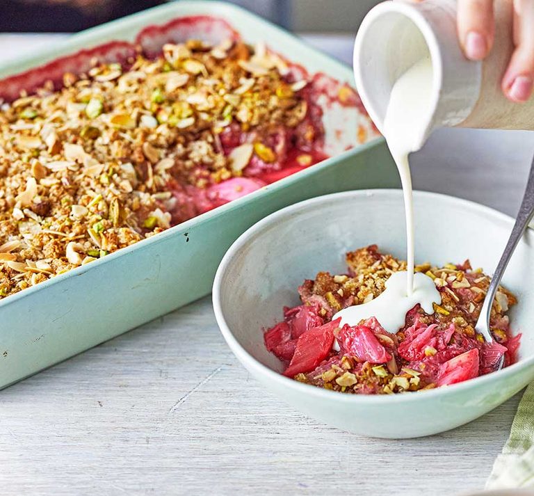 Gluten-free rhubarb & strawberry crumble