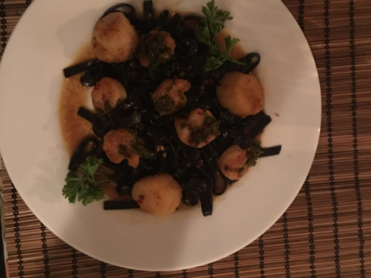 Garlic Shrimp and Scallops