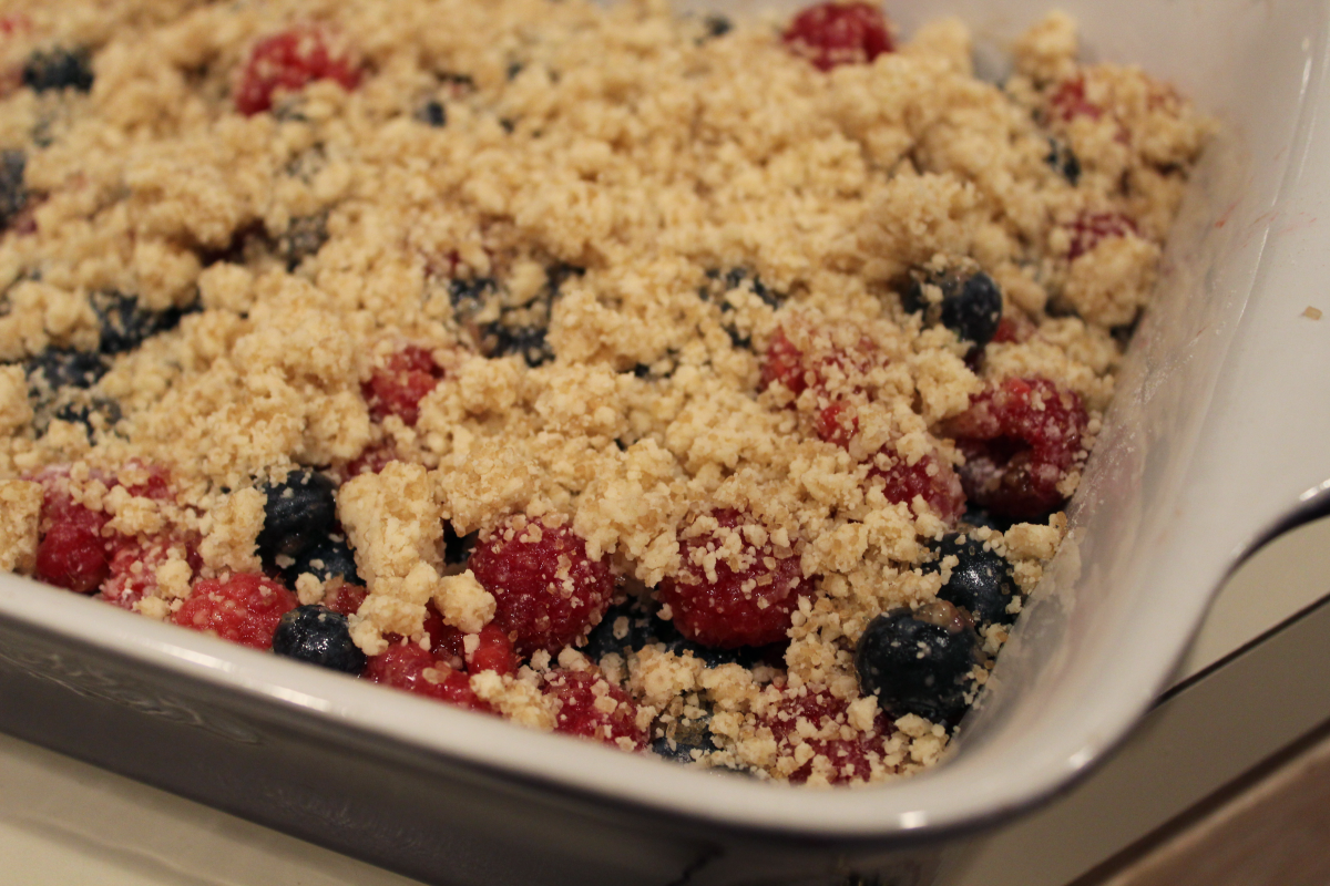 4-Ingredient Fruit Crisp