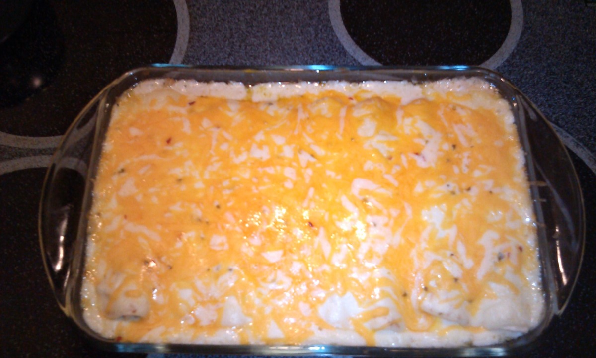 Cheesy Broccoli Chicken and Potato Bake
