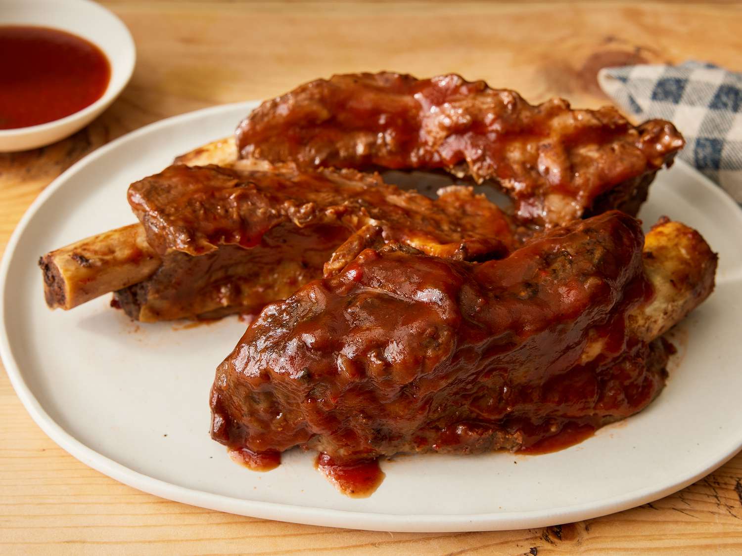 Slow Cooker Barbequed Beef Ribs | Love2Feed