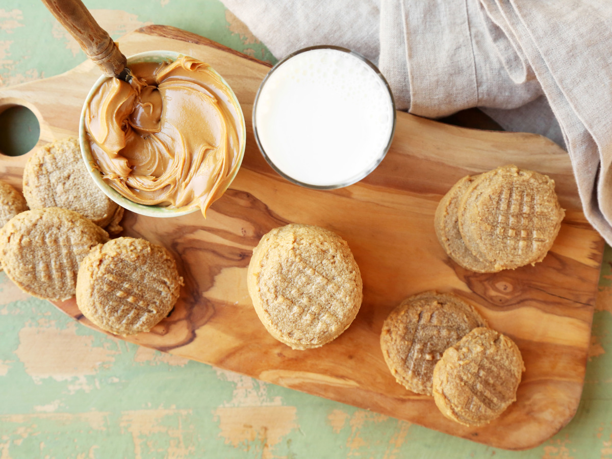 3-Ingredient Peanut-Butter-Lover Cookies