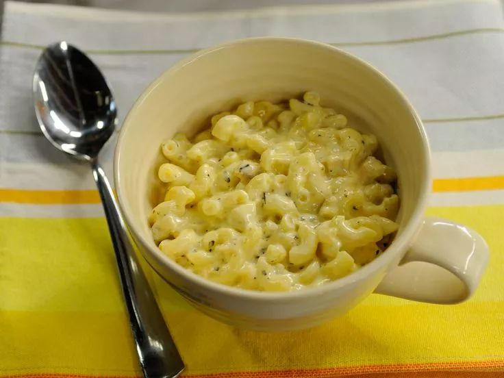 15-Minute Mac and Cheese in a Mug