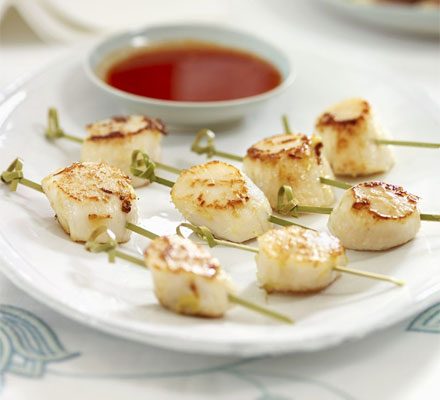 Seared scallops with sweet chilli sauce