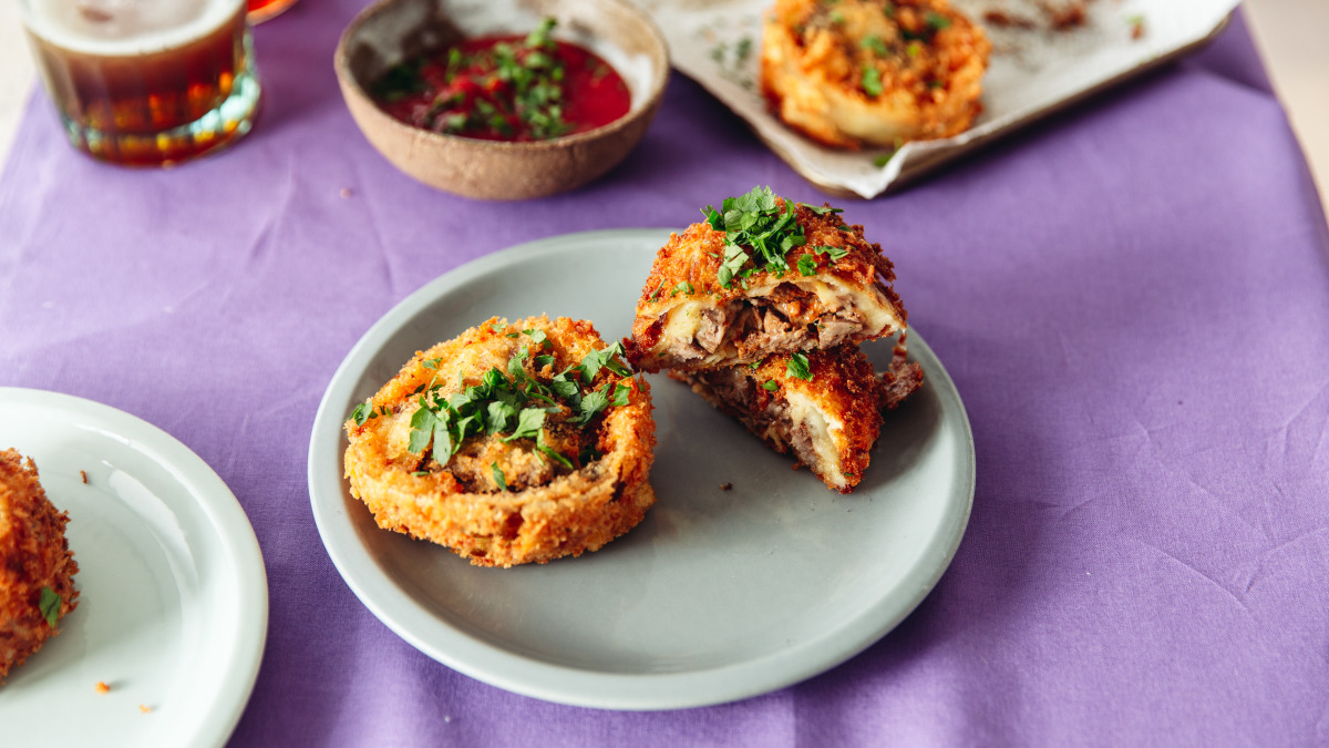 Cheesesteak Stuffed Onion Rings
